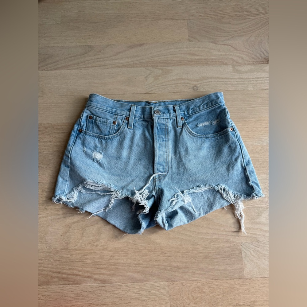Levi's 501 Cut Off Frayed High Waisted Shorts Women’s Size 29 Festival Boho